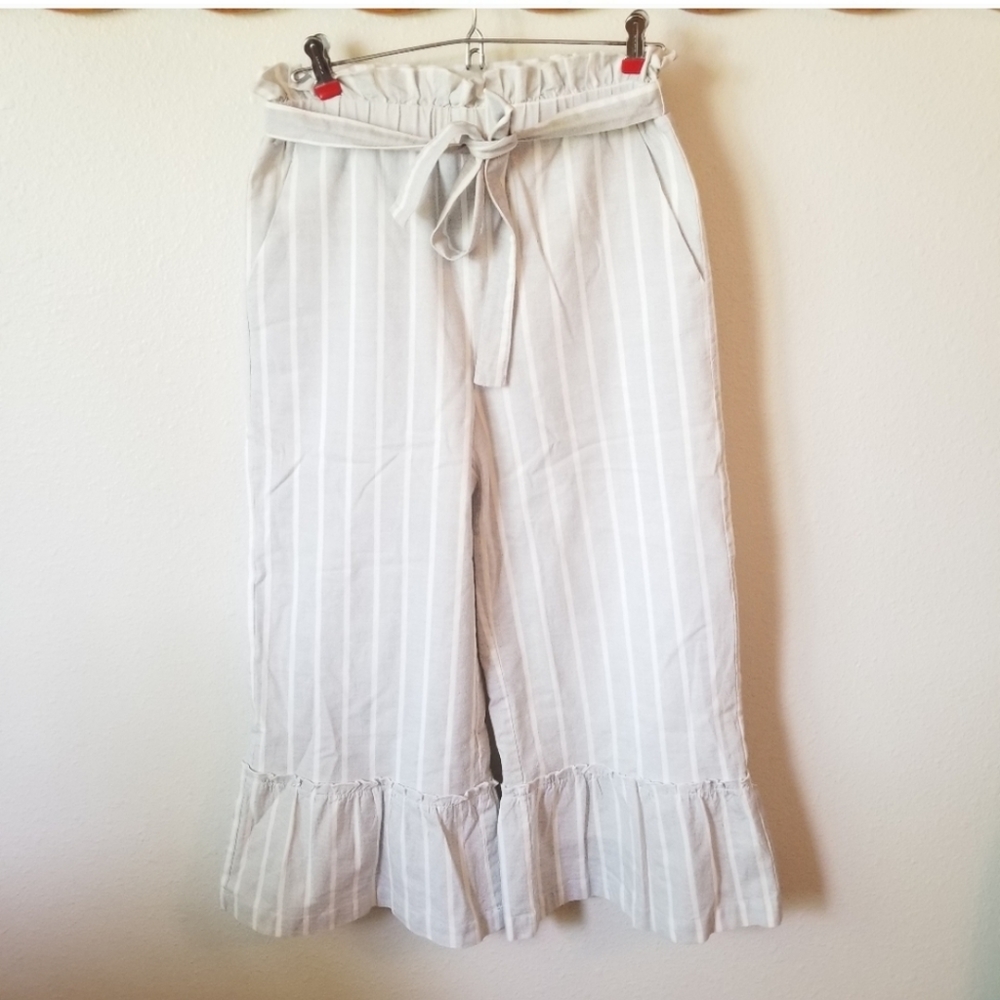 ENGLISH FACTORY Cropped Ruffle Pants - Picture 2 of 7